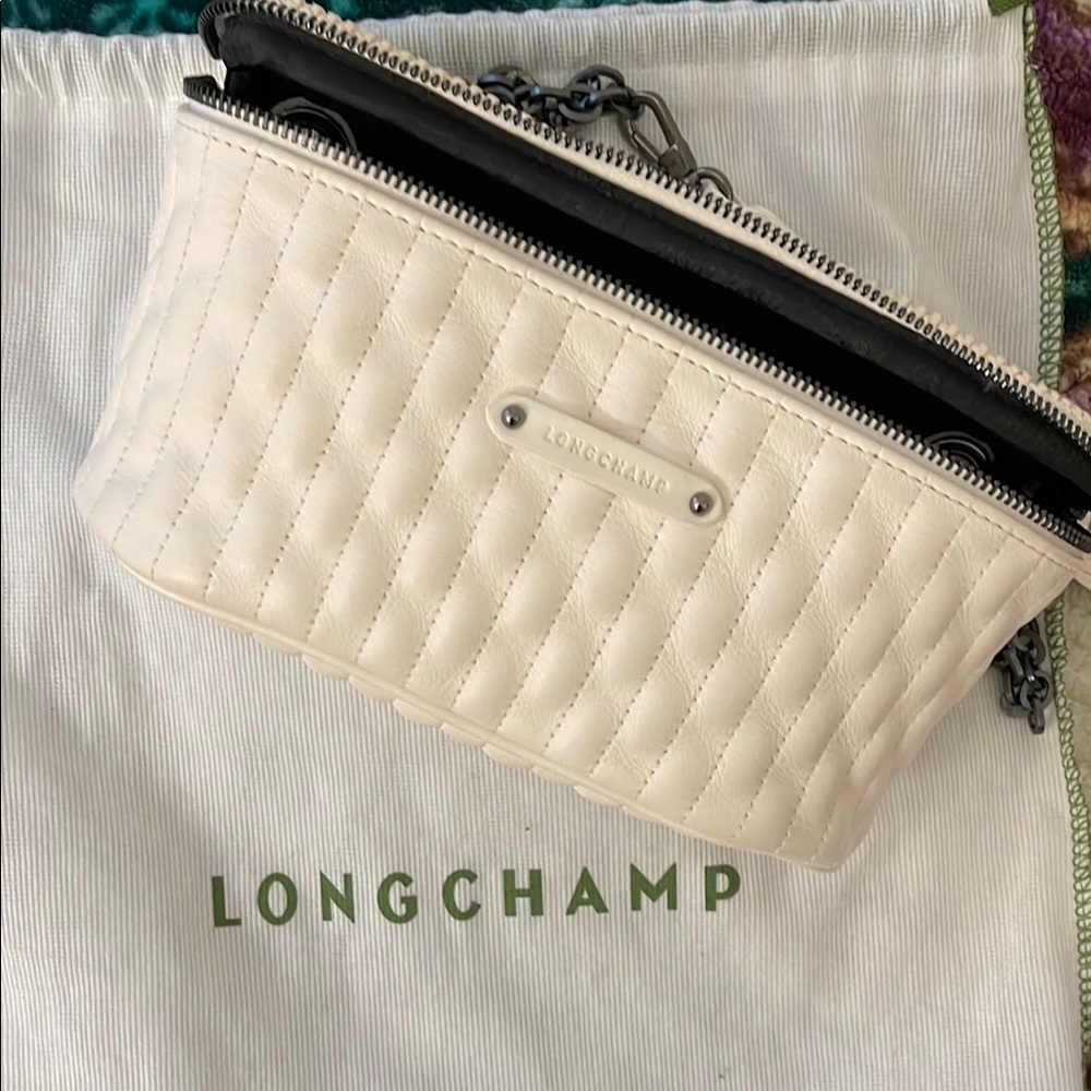 🛑 Sold 🛑 New Longchamp Cream quilted belt bag/ crossbody.